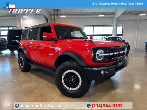 Used 2023 Ford Bronco Outer Banks w/ Sasquatch Package AWD/4WD image 1
