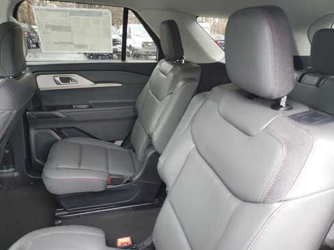 New 2026 Ford Explorer Active image 31