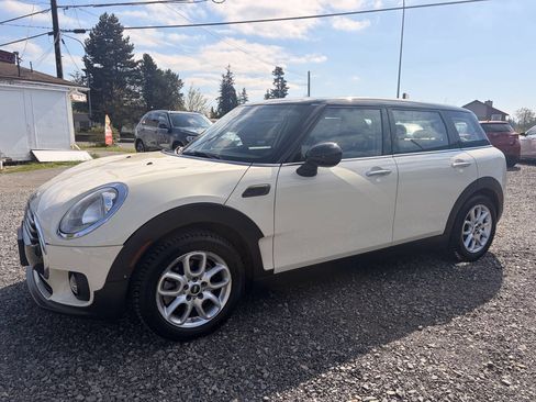 Used 2017 MINI Cooper Clubman ALL4 AWD/4WD image 7