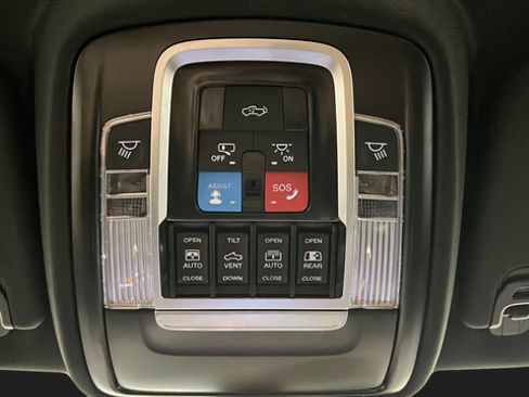 New 2026 RAM 1500 4x4 Crew Cab image 33