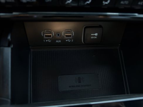 Used 2024 Jeep Grand Cherokee Altitude image 19