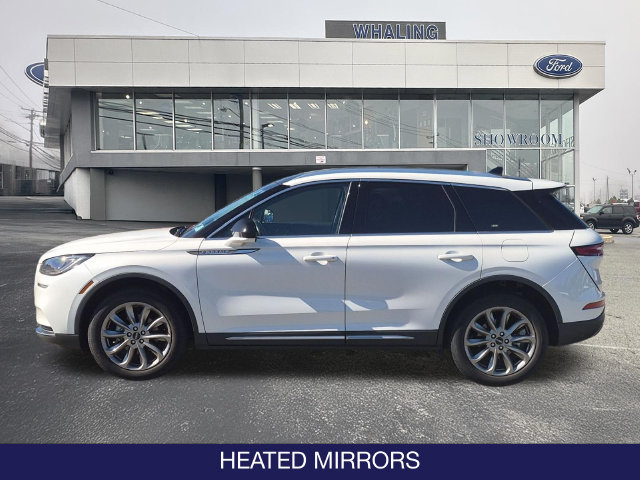 Used 2022 Lincoln Corsair AWD w/ Premium Package image 5