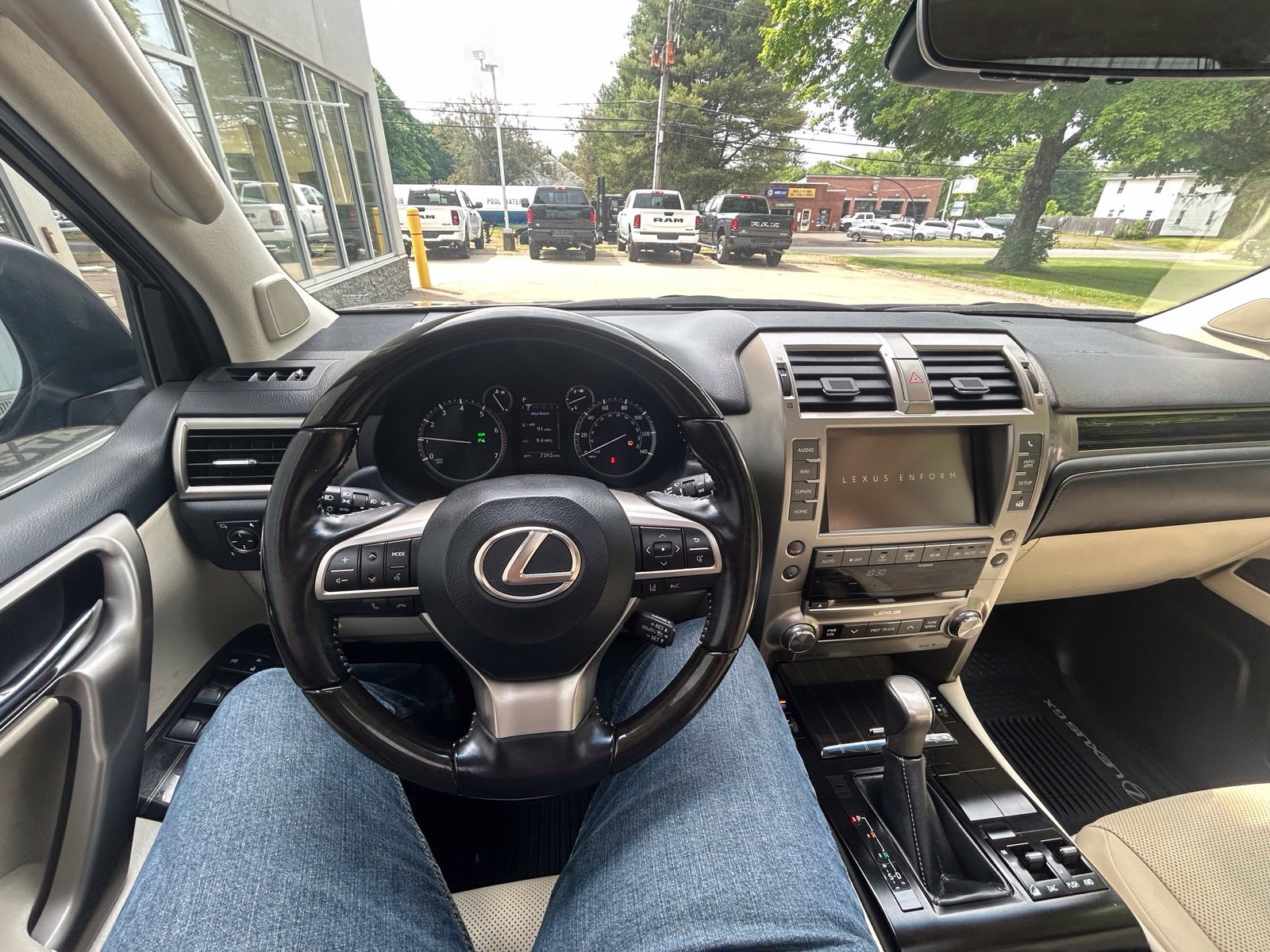 Used 2021 Lexus GX 460 Premium w/ Premium Package AWD/4WD image 16