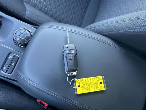 Used 2025 Ford Ranger XLT w/ Equipment Group 301A High image 2