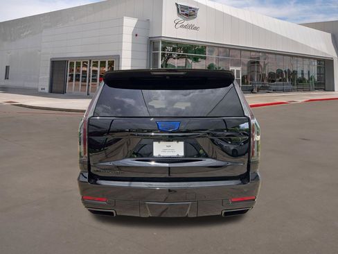 Certified 2026 Cadillac Escalade Platinum Sport w/ LPO, Floor Liner Package AWD/4WD image 5