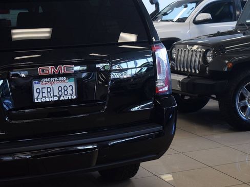 Used 2018 GMC Yukon XL SLT AWD/4WD image 19