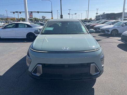 New 2026 Hyundai Kona SE image 2