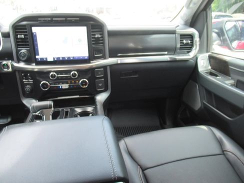Used 2023 Ford F150 Lariat w/ Trailer Tow Package RWD image 13