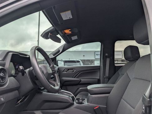 Used 2024 Chevrolet Colorado Trail Boss w/ Advanced Trailering Package AWD/4WD image 9