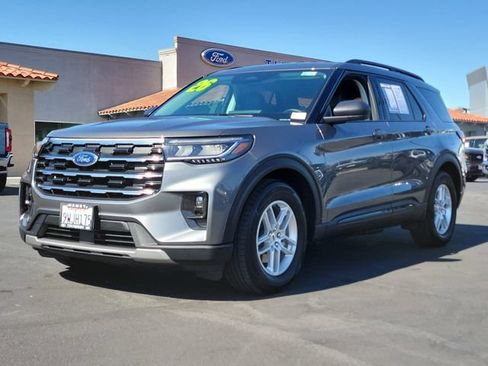 New 2026 Ford Explorer Active w/ Active Comfort Package RWD image 5