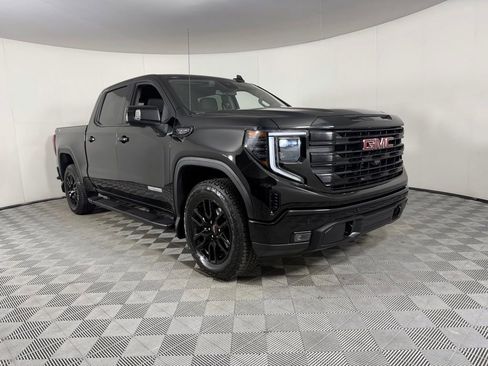 Used 2024 GMC Sierra 1500 Elevation w/ Elevation Premium Package AWD/4WD image 5