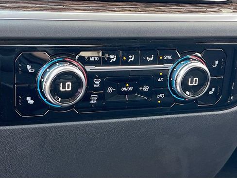 New 2026 GMC Sierra 1500 Elevation image 11