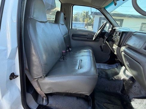 Used 1999 Ford F450 XL image 15