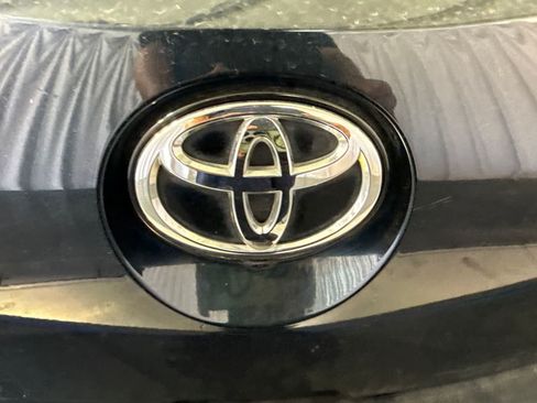 Used 2021 Toyota Corolla XSE FWD image 14