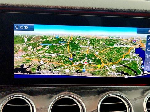 Used 2020 Mercedes-Benz E 350 4MATIC Sedan image 19