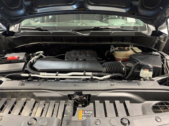 Used 2022 Chevrolet Silverado 1500 Custom w/ Safety Confidence Package RWD image 9