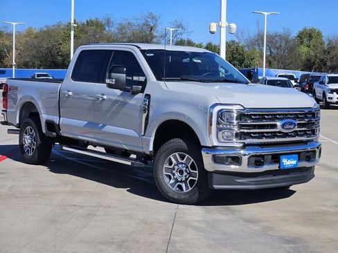 New 2026 Ford F250 Lariat w/ FX4 Off-Road Package image 2