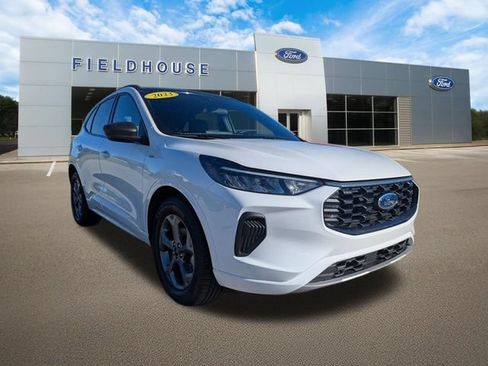 Used 2023 Ford Escape ST-Line w/ Tech Pack #1 AWD/4WD image 9