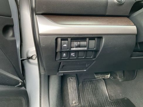 Used 2015 Subaru Legacy 2.5i Limited image 16