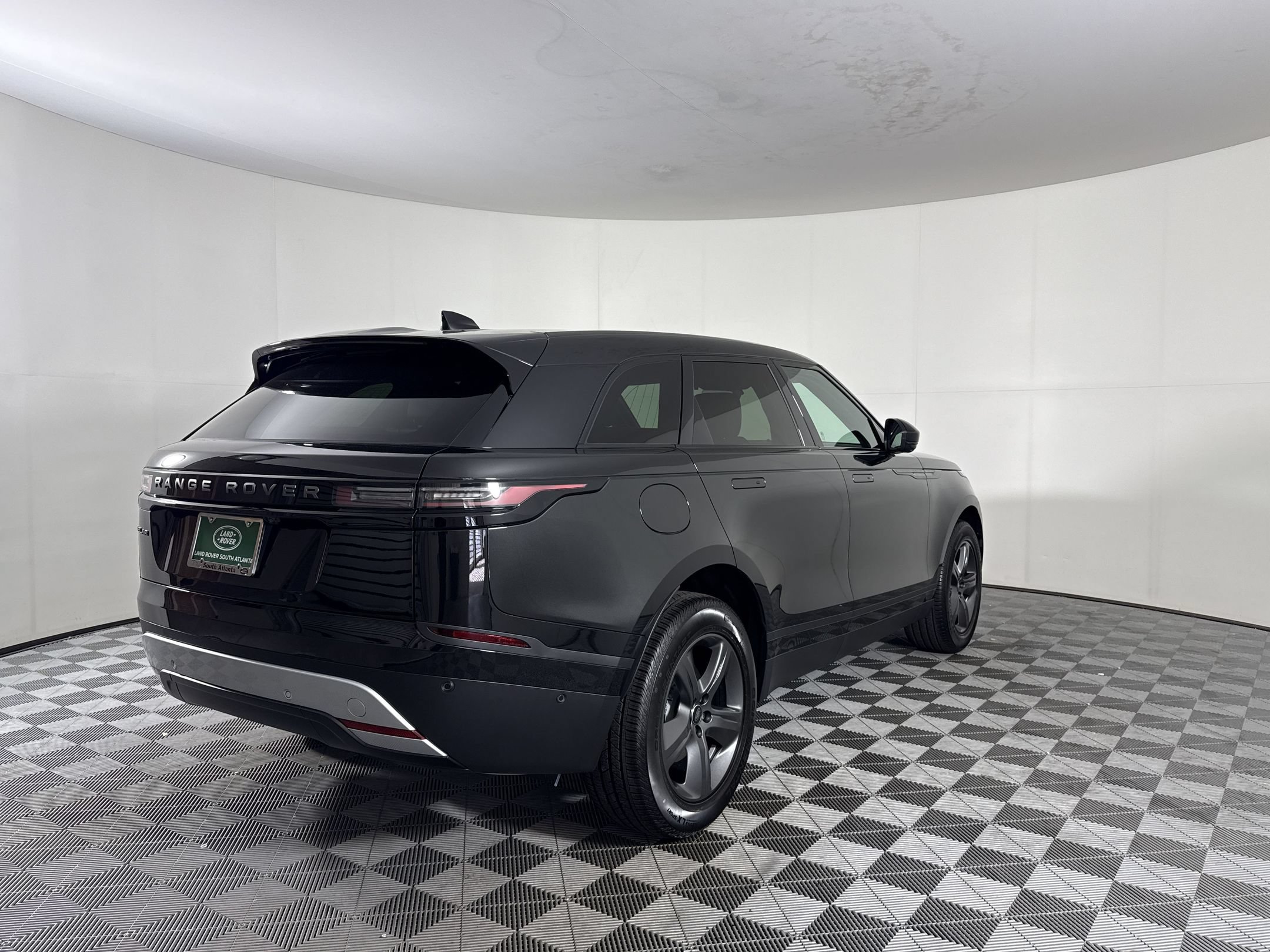 New 2026 Land Rover Range Rover Velar S AWD/4WD image 9