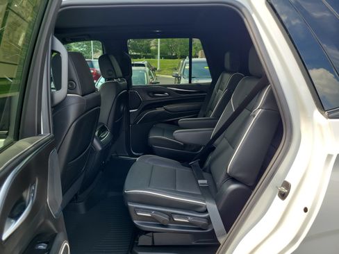 Used 2022 Cadillac Escalade Sport AWD/4WD image 10