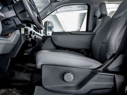 Used 2023 Ford F350 XL w/ XL Chrome Package image 31