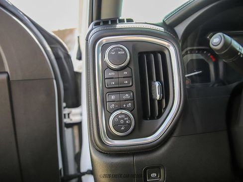 Used 2021 GMC Sierra 1500 SLT w/ SLT Premium Plus Package AWD/4WD image 21