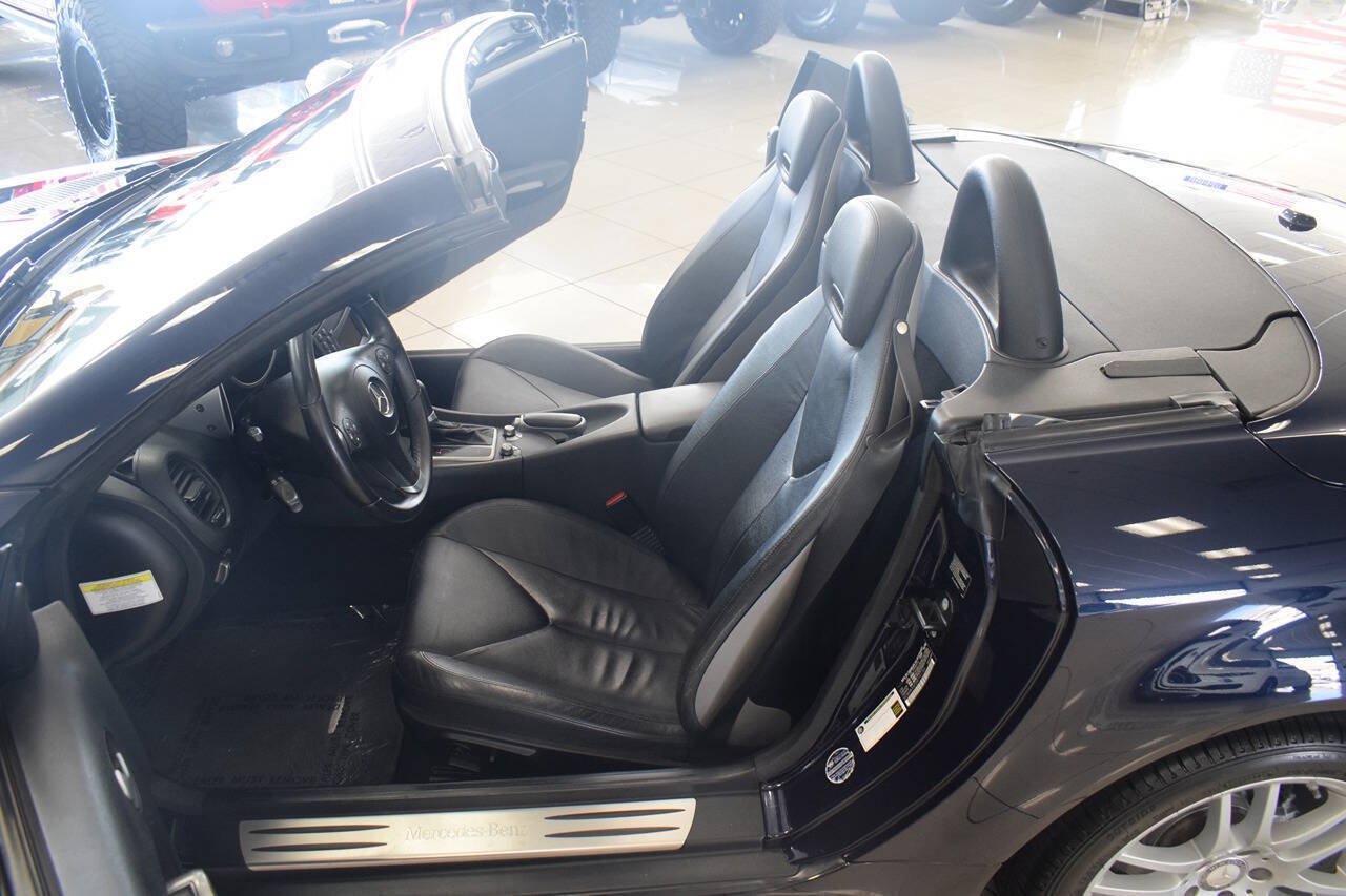 Used 2009 Mercedes-Benz SLK 300 image 34
