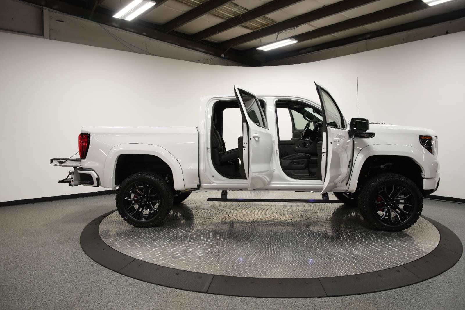 New 2026 GMC Sierra 1500 AT4 w/ AT4 Premium Package AWD/4WD image 12