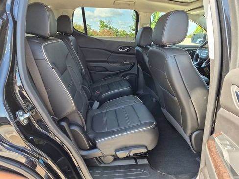 Used 2023 GMC Acadia Denali w/ Denali Ultimate Package AWD/4WD image 18