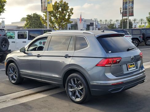 Used 2024 Volkswagen Tiguan SE FWD image 4