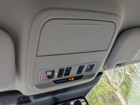 New 2026 Ford Explorer Platinum image 26