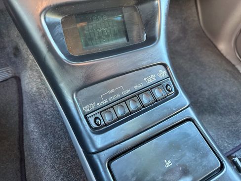 Used 1995 Ford Explorer Limited image 25