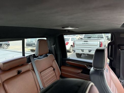 Certified 2024 GMC Sierra 3500 Denali Ultimate AWD/4WD image 14