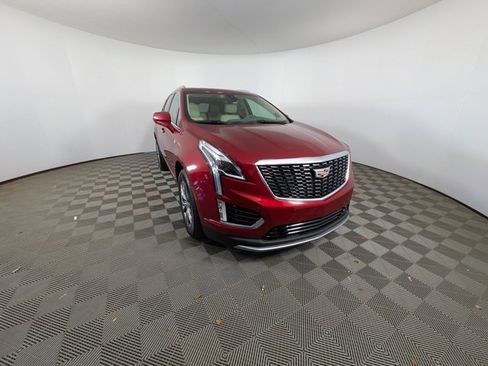 Certified 2023 Cadillac XT5 Premium Luxury w/ LPO, Floor Liner Package image 34