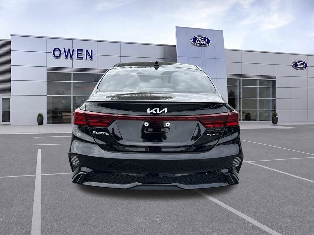 Used 2023 Kia Forte GT-Line w/ GT-Line Technology Package FWD image 5