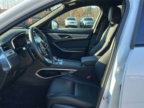 Certified 2025 Jaguar F-PACE R-Dynamic S image 9