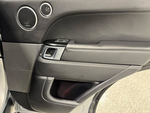 Used 2019 Land Rover Range Rover Sport HSE AWD/4WD image 14
