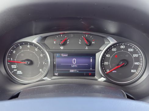 Used 2022 GMC Terrain SLE w/ Driver Convenience Package image 25