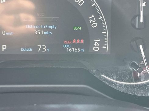 Used 2025 Toyota RAV4 XLE w/ Convenience Package image 38