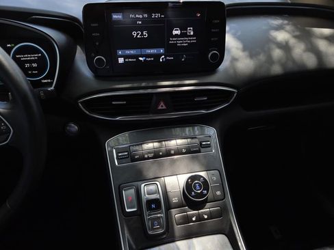 Used 2022 Hyundai Santa Fe Blue image 21