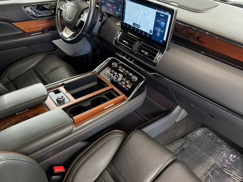 Used 2023 Lincoln Navigator L Black Label AWD/4WD image 16