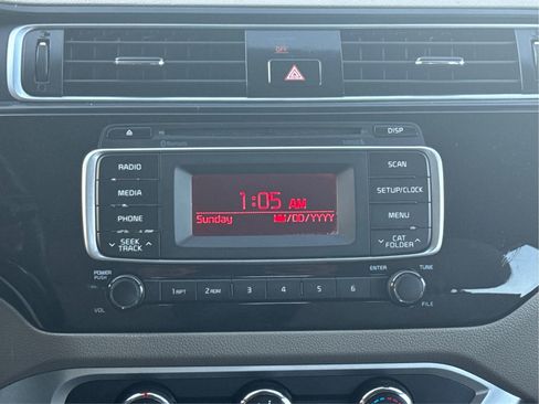 Used 2017 Kia Rio LX FWD image 13