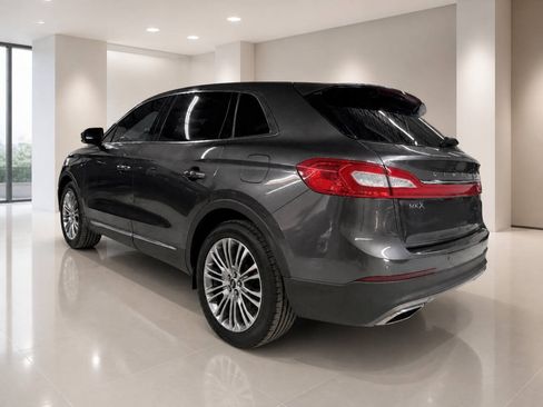 Used 2018 Lincoln MKX Reserve FWD image 3