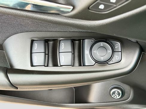 Used 2025 Chevrolet TrailBlazer ACTIV w/ Convenience Package image 17