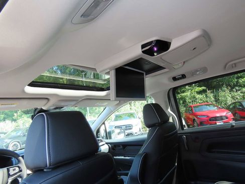 New 2026 Honda Odyssey Touring image 17