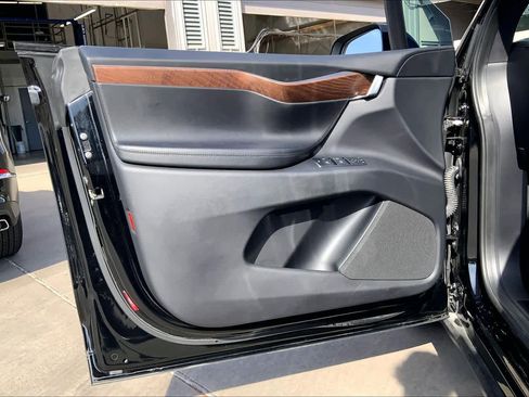 Used 2018 Tesla Model X 100D image 20