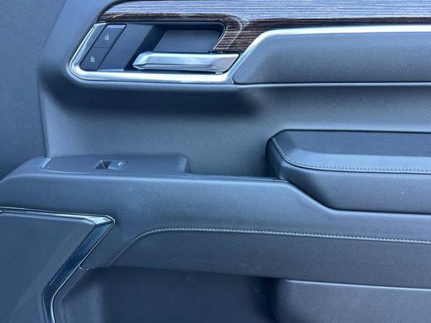 Used 2025 GMC Sierra 1500 Elevation image 20