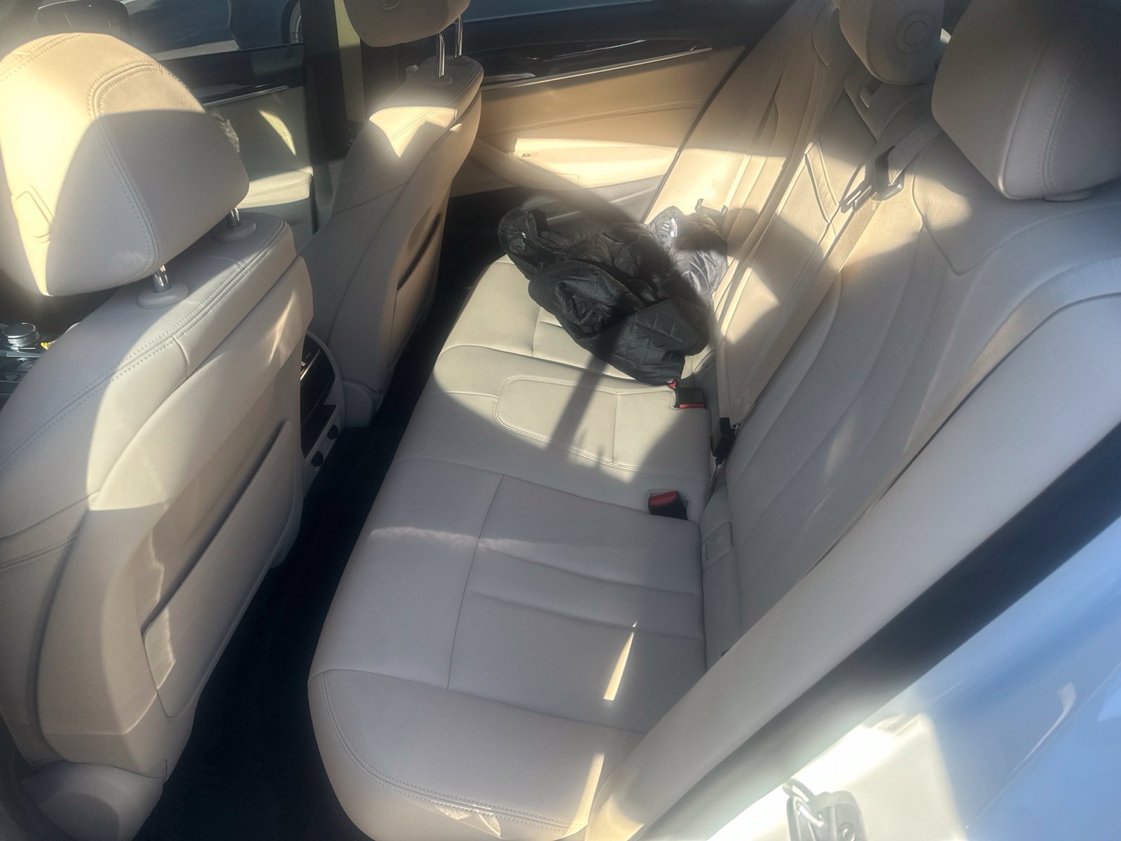 Used 2019 BMW 530i xDrive w/ Convenience Package AWD/4WD image 6