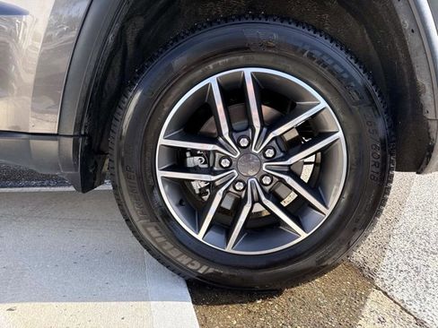 Used 2019 Jeep Grand Cherokee Limited w/ Trailer Tow Group IV image 10